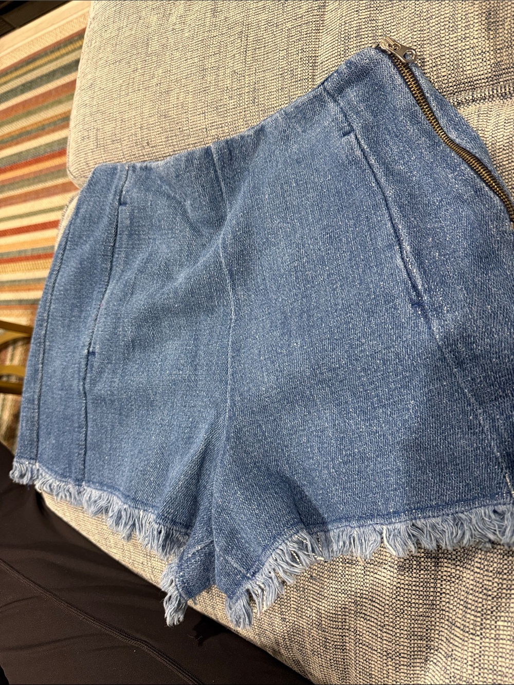 Frayed Hem Blue Denim High-Rise Women's Shorts
